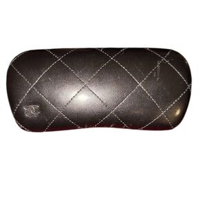 Authentic CHANEL quilted sunglasses case & dust cloth